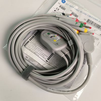 Elektrocardiogram zintegrowany z 12 przewodami ołowiowymi z 15 szpilkami.0