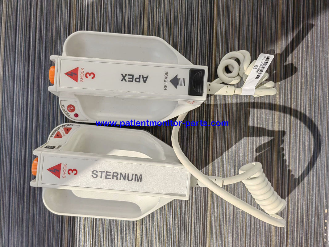 Defibrylator z serii Zoll M. Paddle.